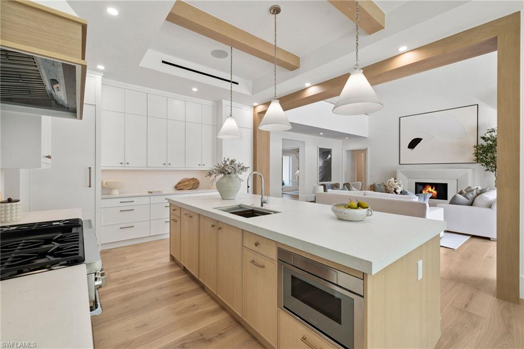 1985 Crayton Road Naples, FL 34102 - Photo 22 of 38