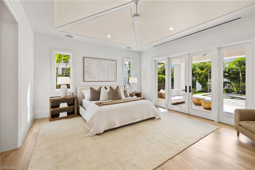 1985 Crayton Road Naples, FL 34102 - Photo 25 of 38