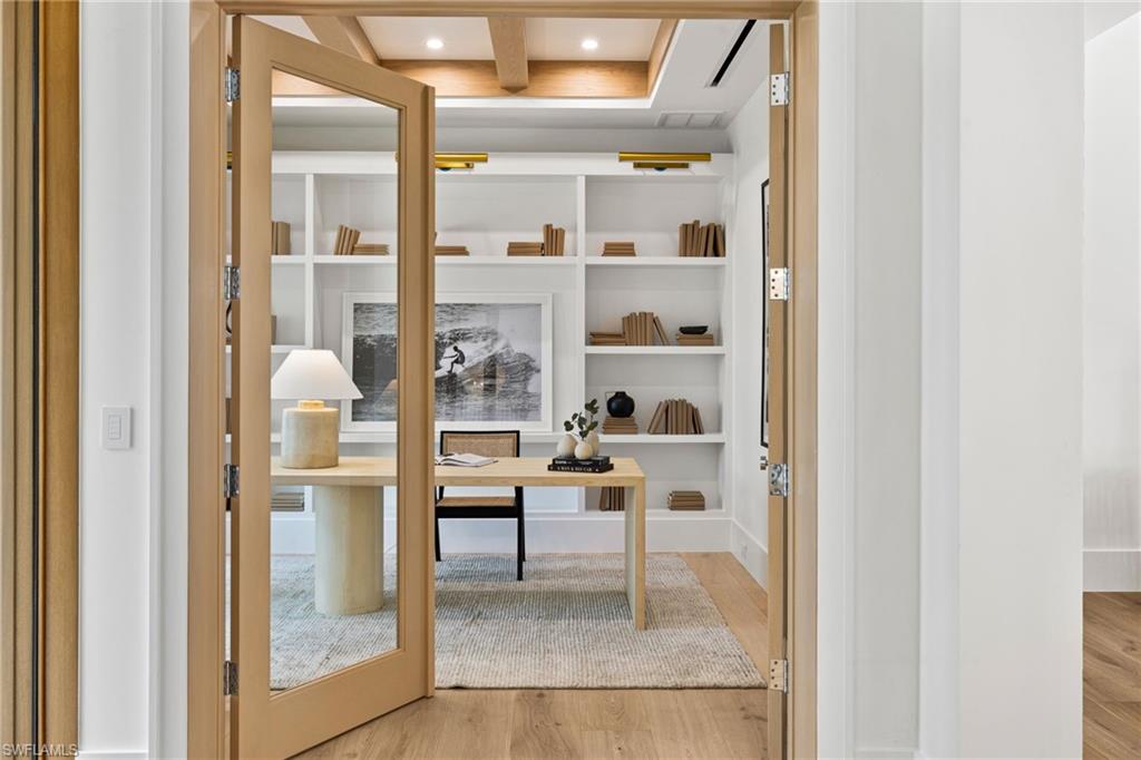 1985 Crayton Road Naples, FL 34102 - Photo 29 of 38