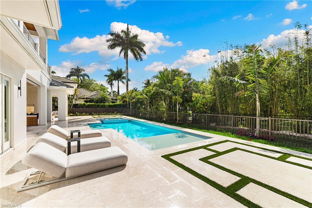 1985 Crayton Road Naples, FL 34102 - Photo 33 of 38