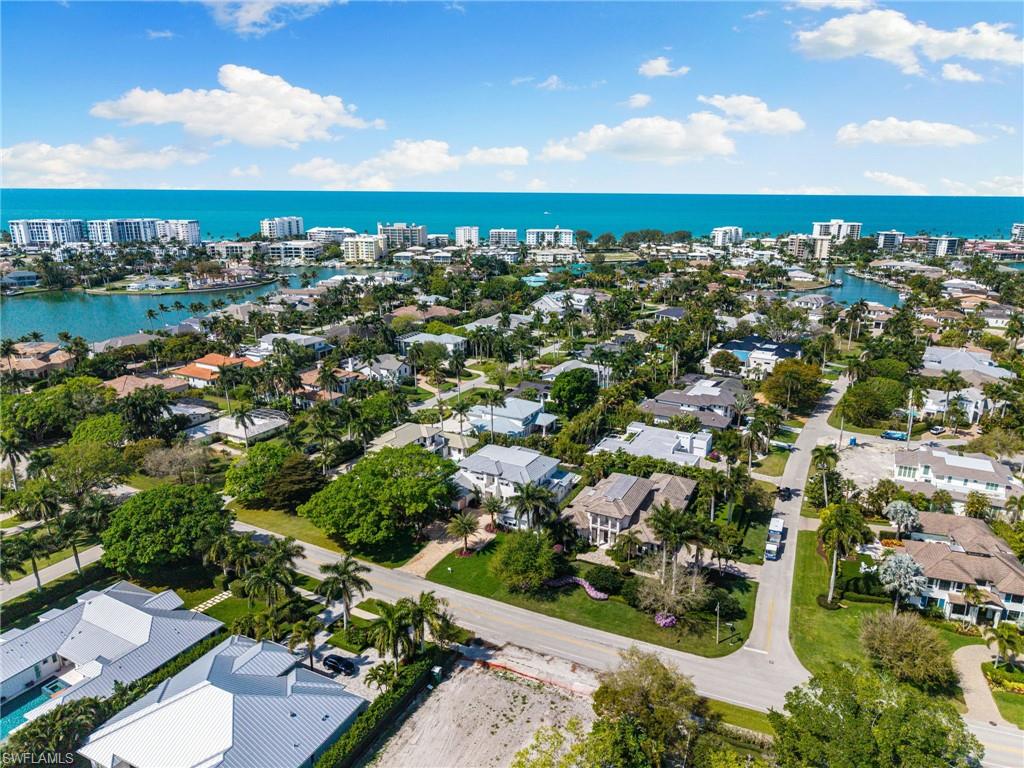 1985 Crayton Road Naples, FL 34102 - Photo 7 of 47