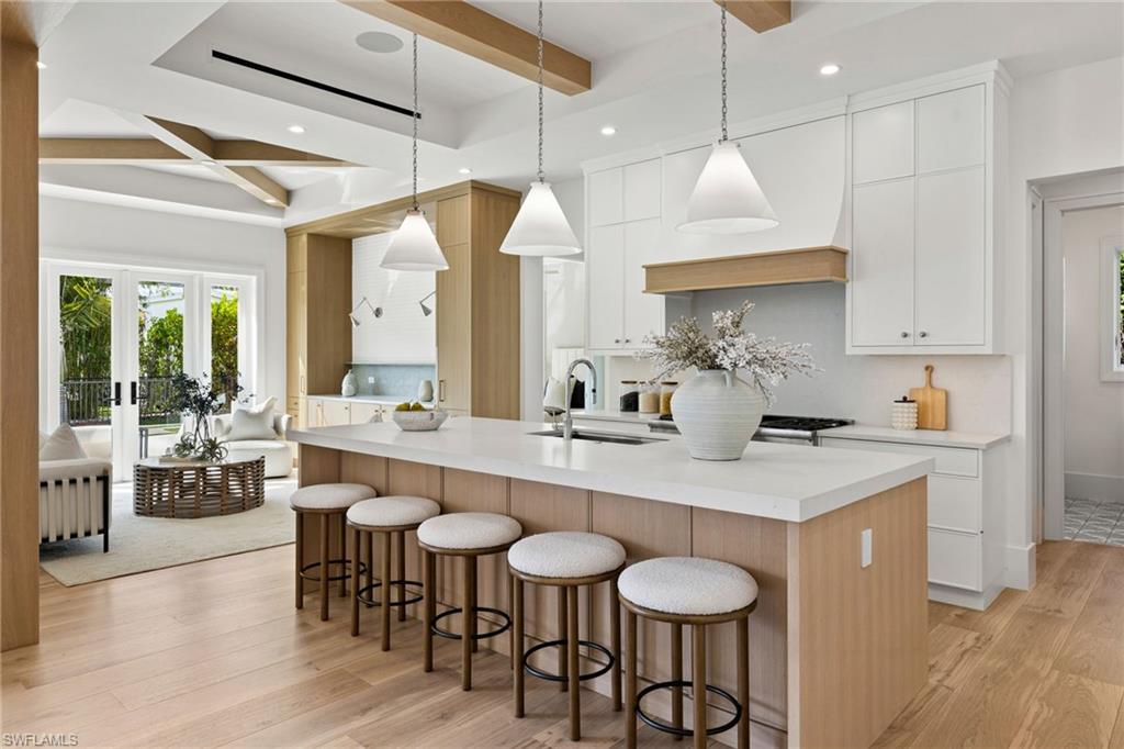 1985 Crayton Road Naples, FL 34102 - Photo 8 of 47