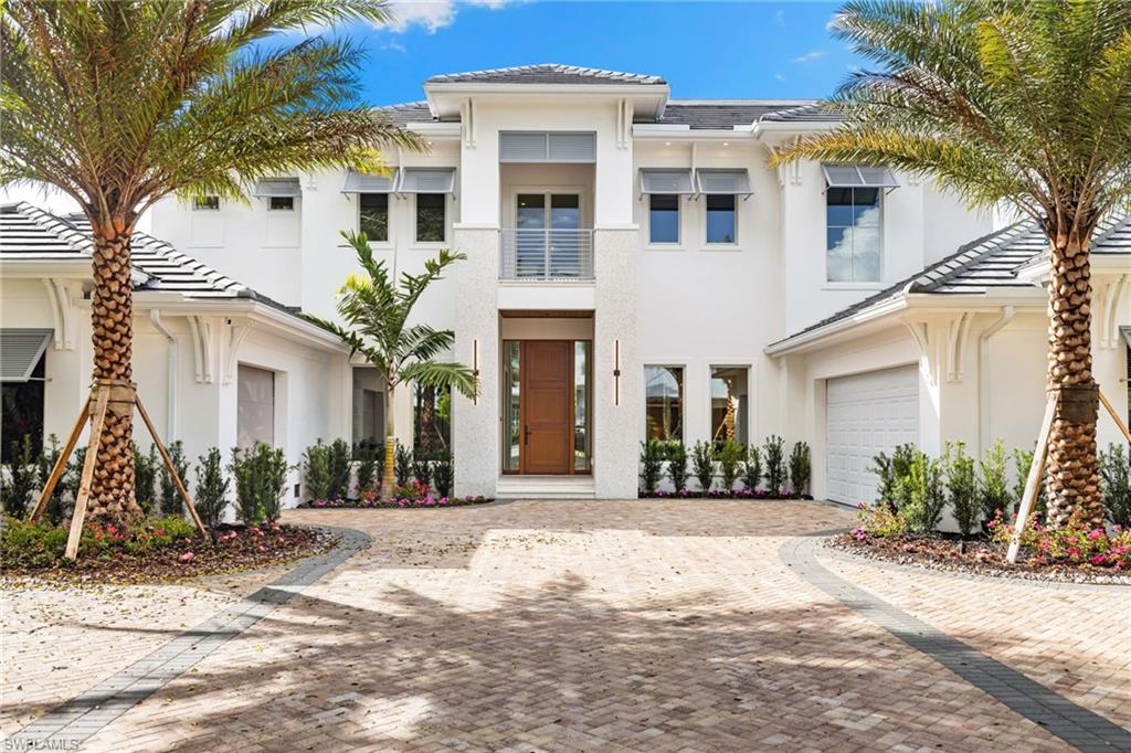 1985 Crayton Road Naples, FL 34102 - Photo 10 of 38