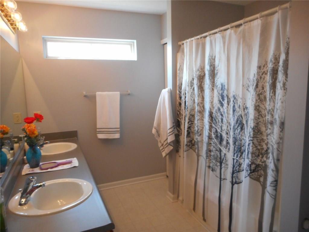6204 Rocky Road Anderson, IN 46013 - Photo 8 of 12 Gallery Image 8