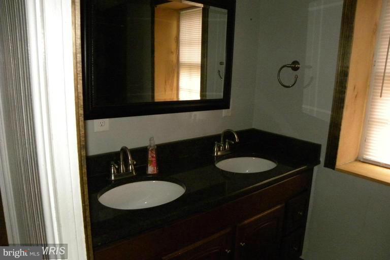 501 West Pearl Street Rising Sun, MD 21911 - Photo 12 of 30 Bath (Master)