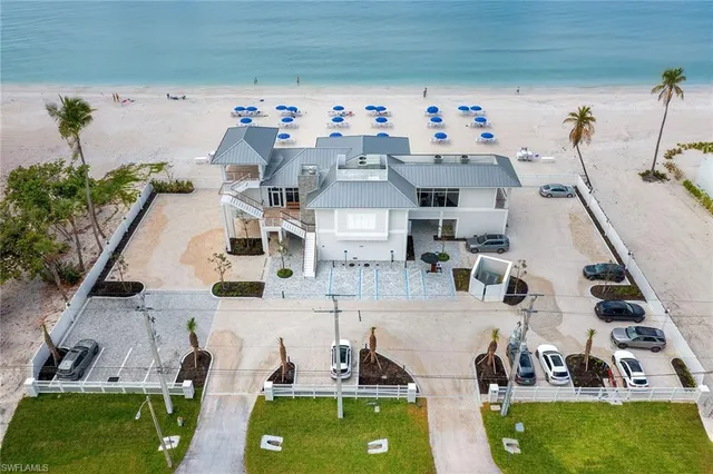 view of hall with wooden floor