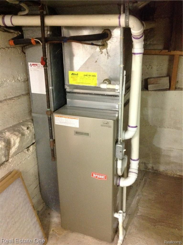 6337 Maybee Road Clarkston, MI 48346 - Photo 47 of 59 Newer Natural Gas Furnace