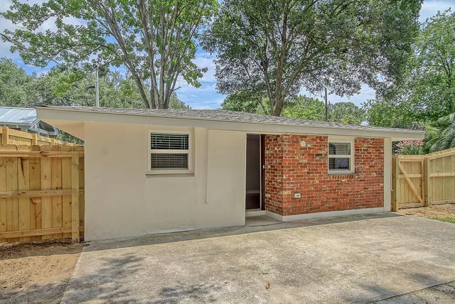 $2,200 | Undisclosed Address, Charleston, SC 29412