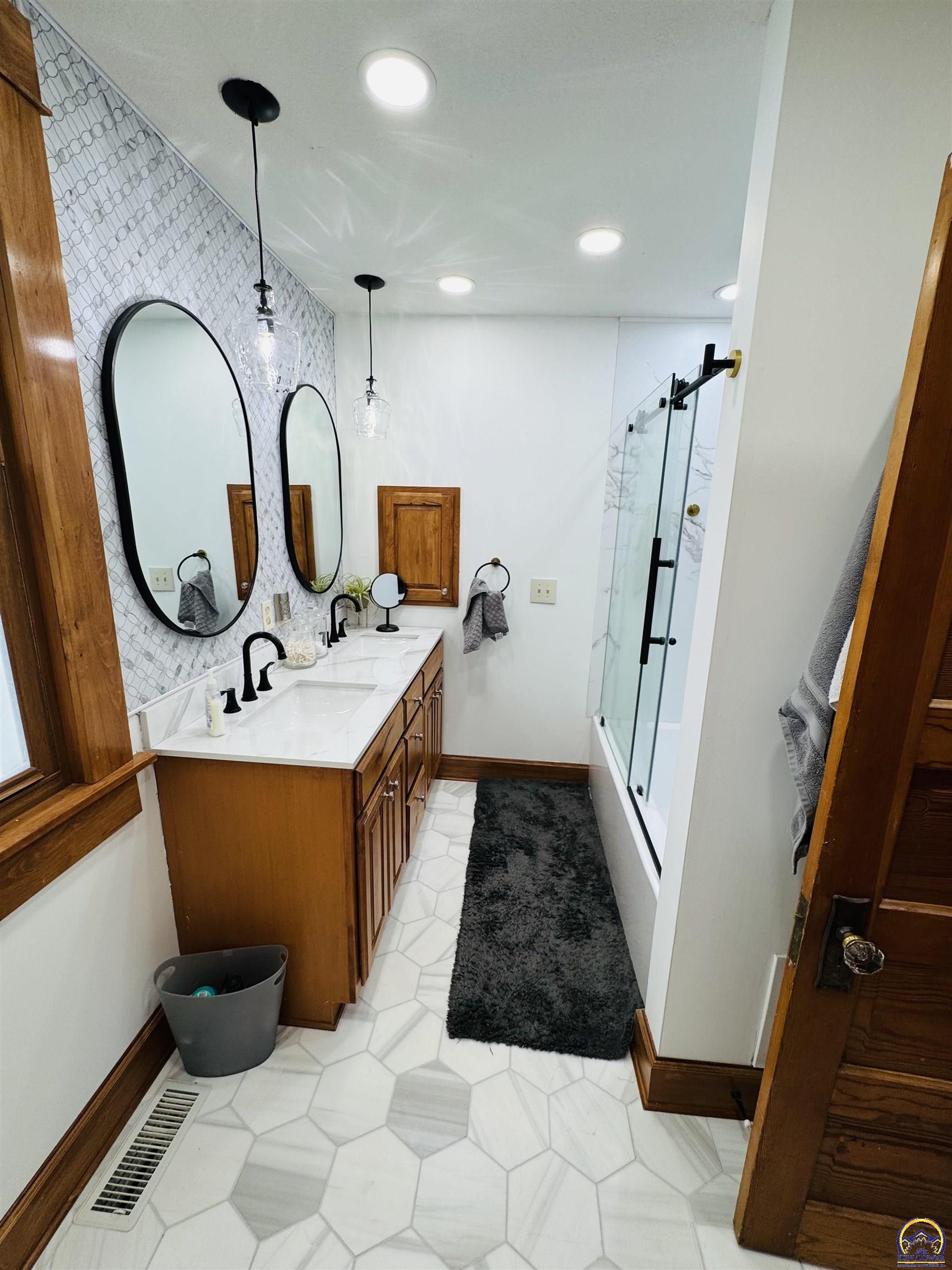 809 Castle Street Seneca, KS 66538 - Photo 25 of 32