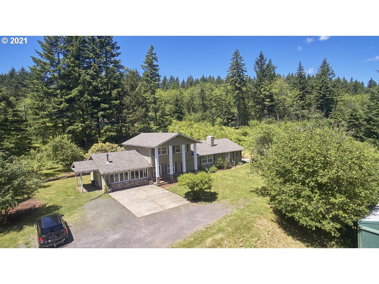 6121 Northeast Lessard Road Camas, WA 98607 - Photo 2 of 26 a view of a terrace