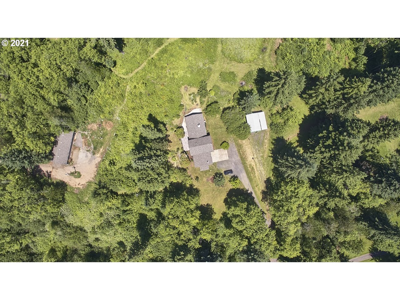 6121 Northeast Lessard Road Camas, WA 98607 - Photo 6 of 26 a picture of a city