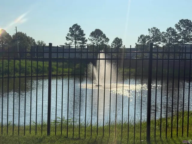$279,900 | 6330 Fallow Drive, Baton Rouge, LA 70809