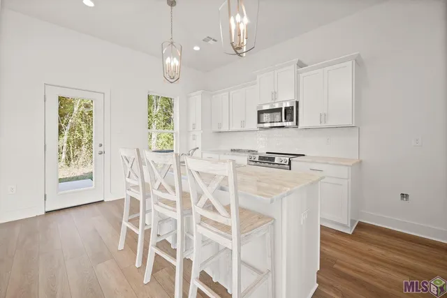 $279,900 | 6330 Fallow Drive, Baton Rouge, LA 70809