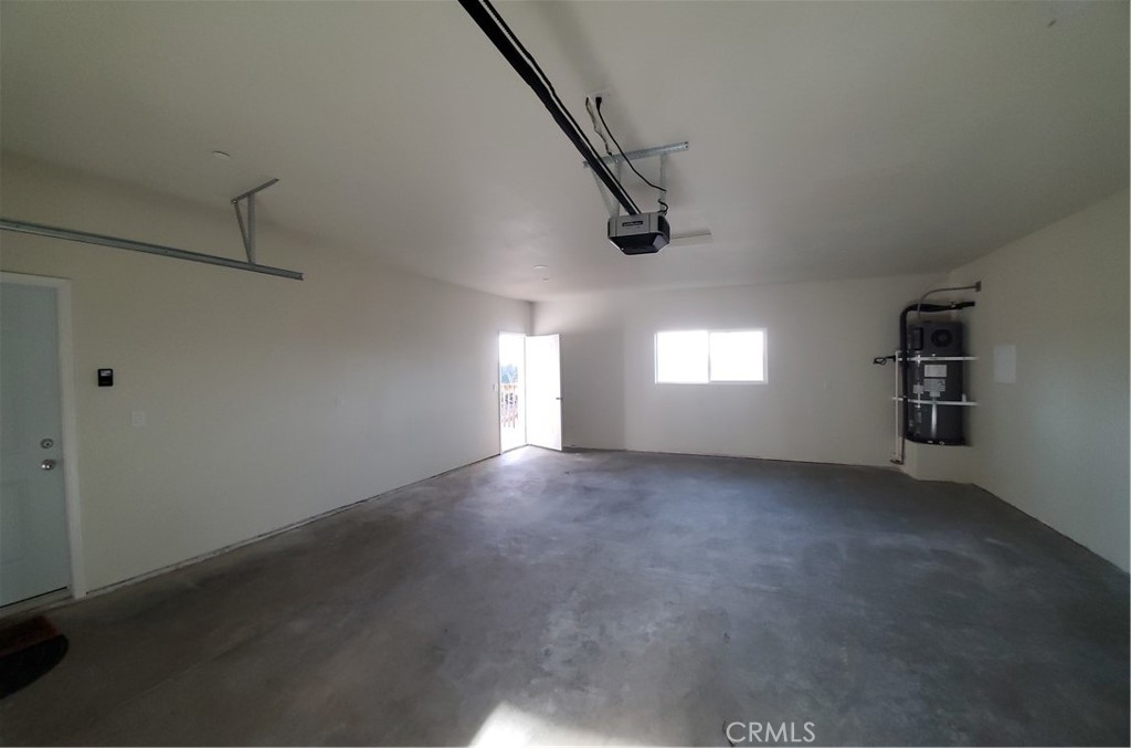 6282 Hartnell Court Magalia, CA 95954 - Photo 27 of 33 a view of empty room with windows