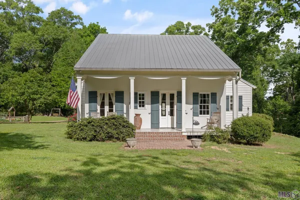$469,900 | 5722 Highland Road, St. Francisville, LA 70775