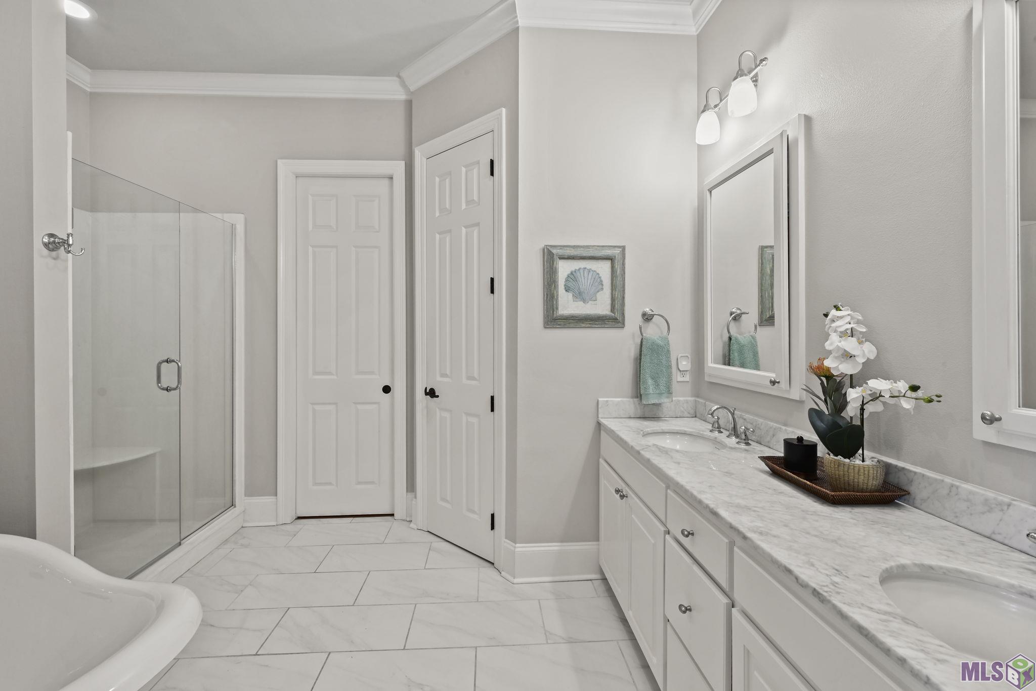 5722 Highland Road St. Francisville, LA 70775 - Photo 12 of 23 Primary Bath