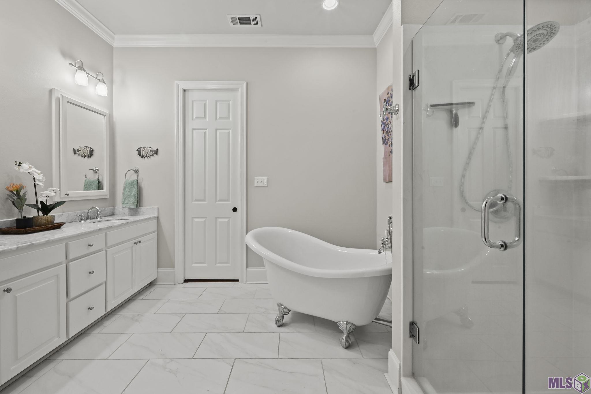 5722 Highland Road St. Francisville, LA 70775 - Photo 13 of 23 Primary Bath