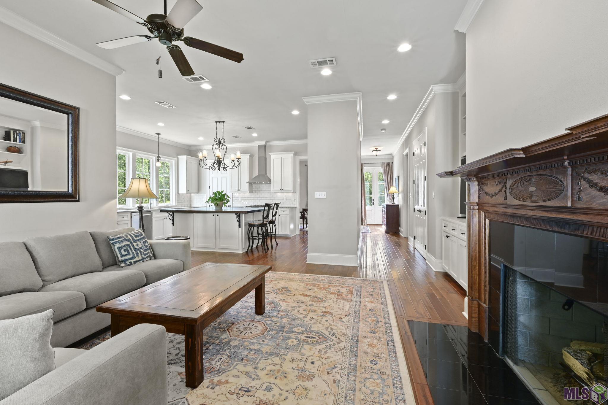 5722 Highland Road St. Francisville, LA 70775 - Photo 5 of 23 Living Area