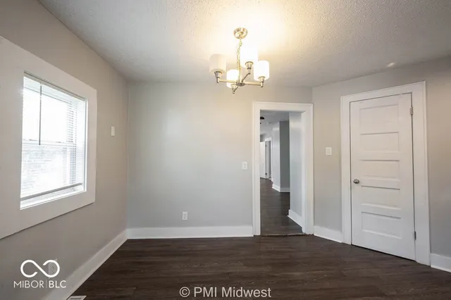 $1,295 | 237 Villa Avenue, Indianapolis, IN 46201