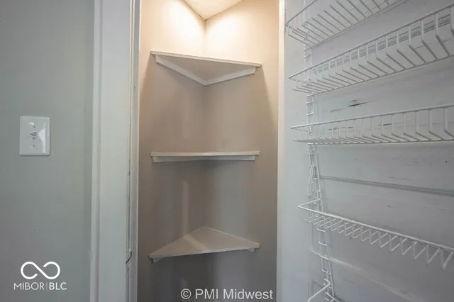 $1,295 | 237 Villa Avenue, Indianapolis, IN 46201