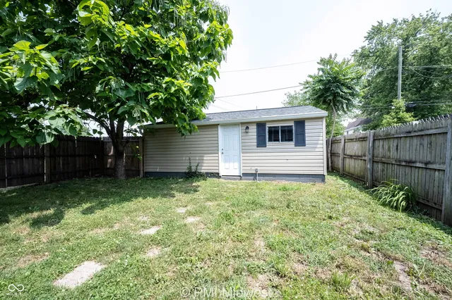 $1,295 | 237 Villa Avenue, Indianapolis, IN 46201