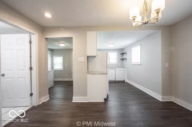 $1,295 | 237 Villa Avenue, Indianapolis, IN 46201