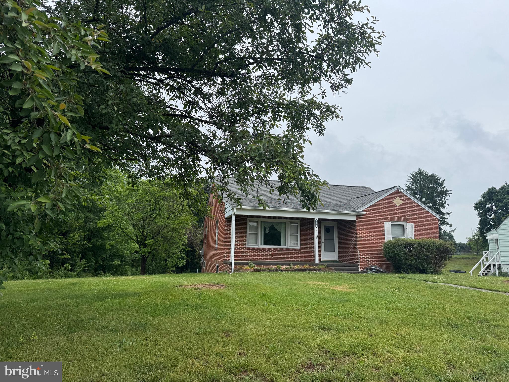 1123 Shepherdstown Road Martinsburg, WV 25404 - Photo 3 of 33