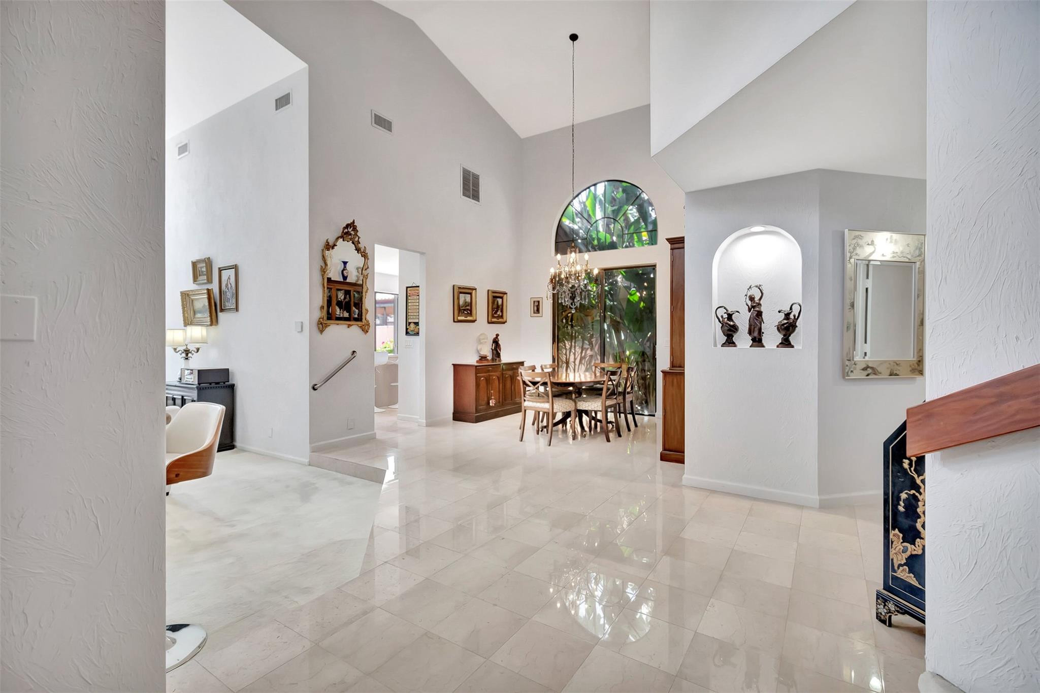 6469 Via Rosa Boca Raton, FL 33433 - Photo 4 of 59 Photo 4