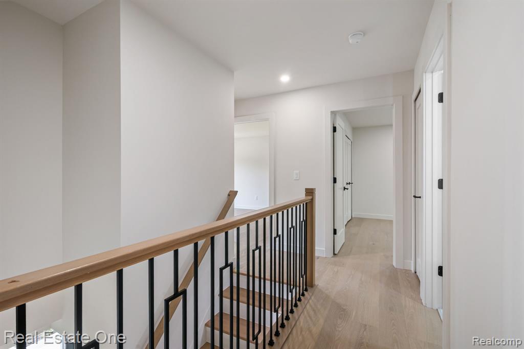 1683 Mark Hopkins Road Bloomfield Hills, MI 48302 - Photo 19 of 44