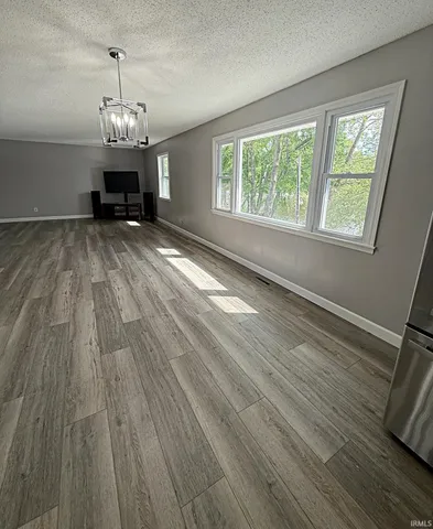 $279,900 | 2124 Lakeview Drive, Washington, IN 47501