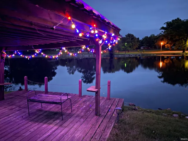 $279,900 | 2124 Lakeview Drive, Washington, IN 47501