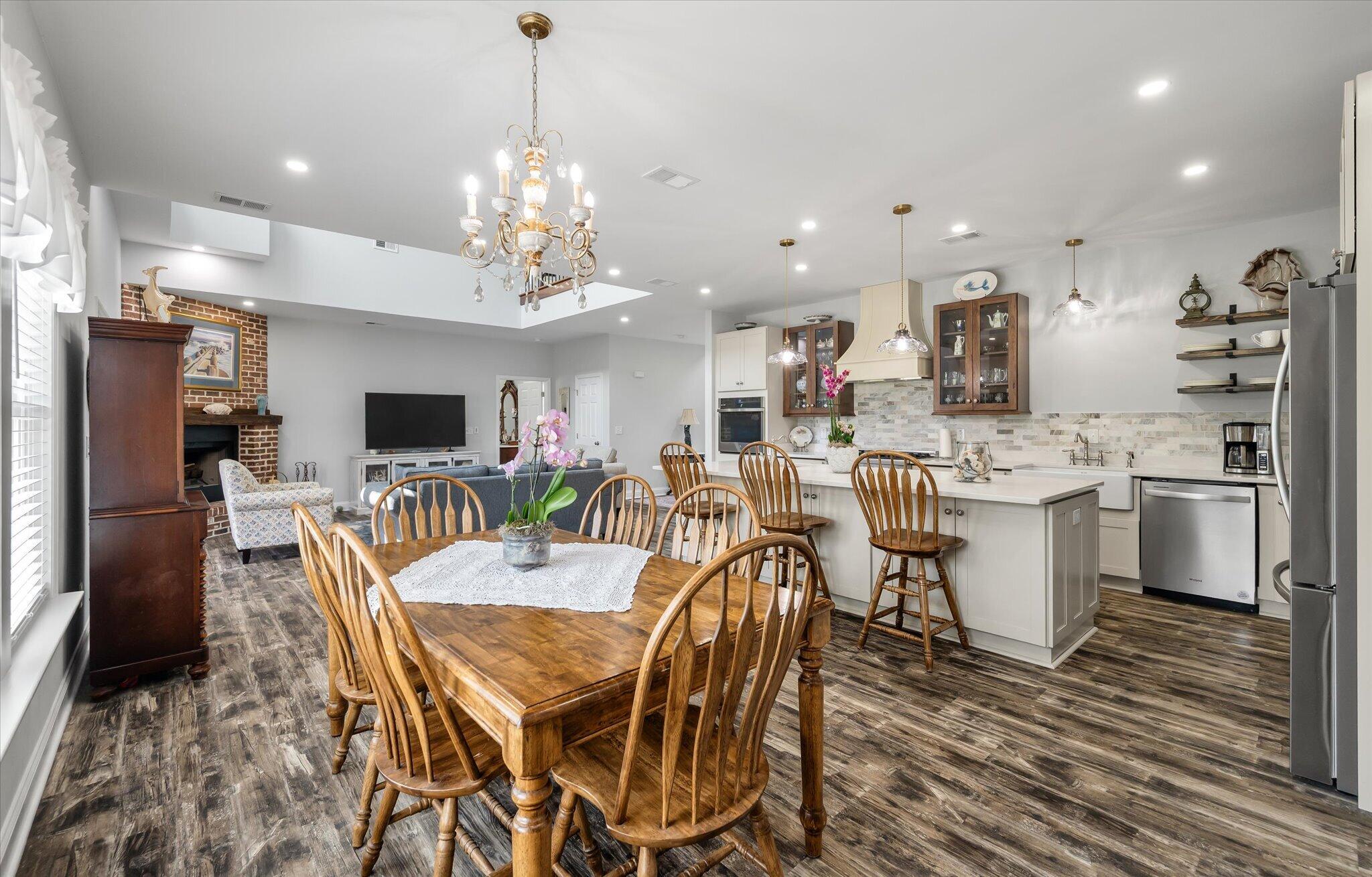 6876 Hyde Farm Road Ravenel, SC 29470 - Photo 10 of 57 008-6876 Hyde Farm_i_Lowcountry_Exposure