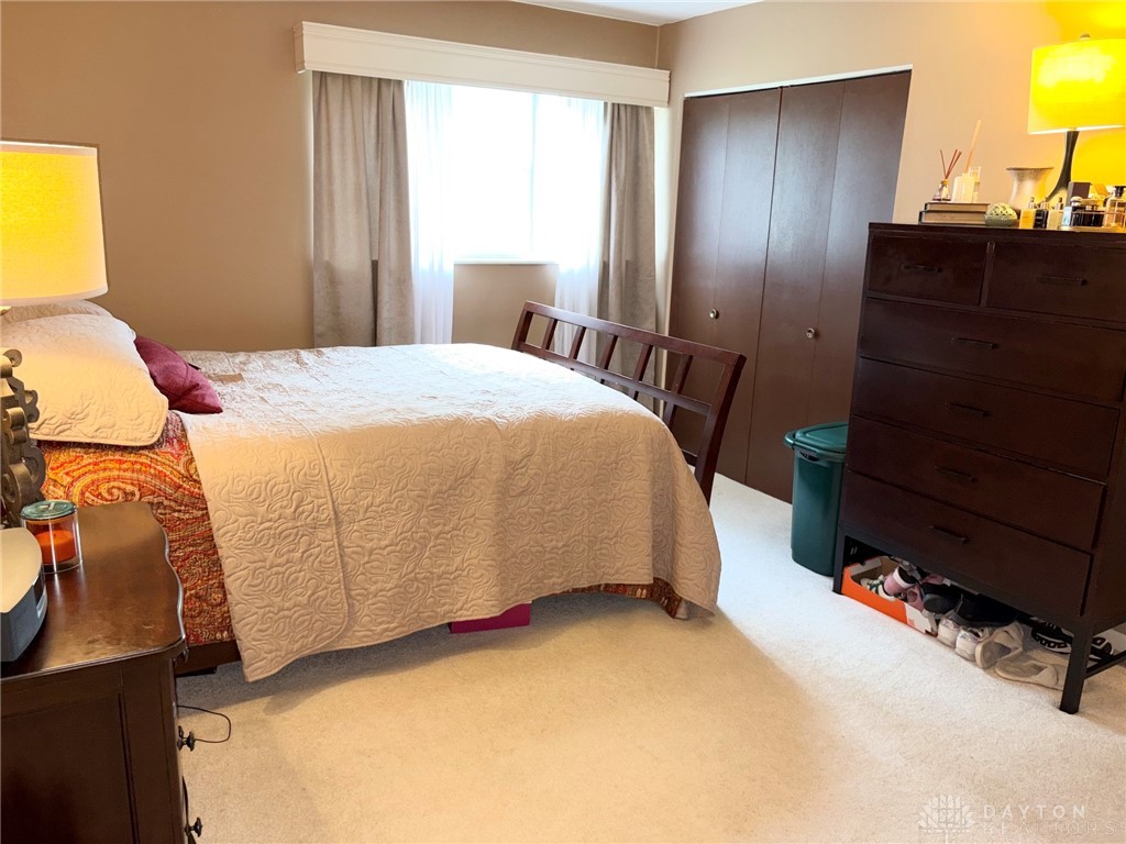 5330 Wolf Ridge Road Dayton, OH 45415 - Photo 10 of 18 Gallery Image 10