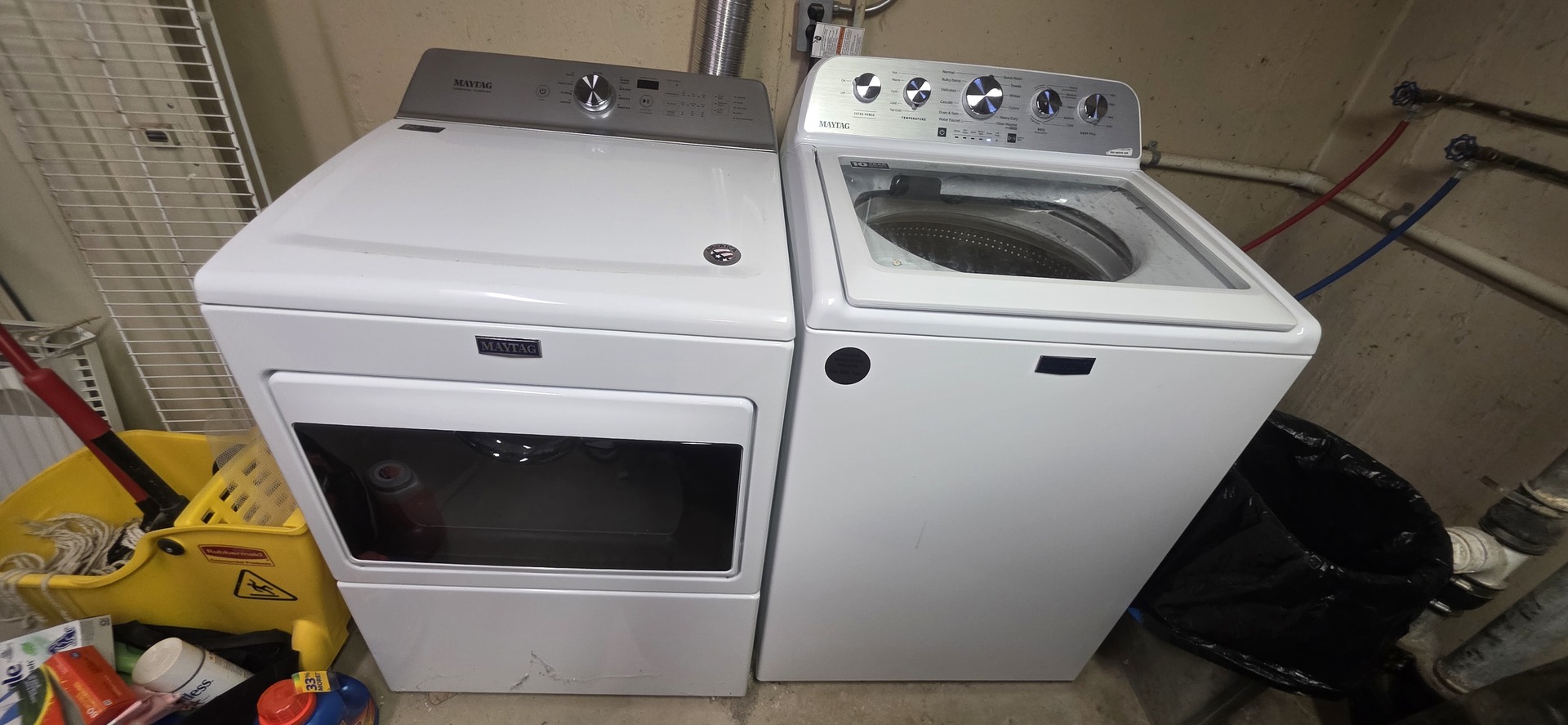 523 8th Street Chicago Heights, IL 60411 - Photo 15 of 31 a close up view of a washer and dryer