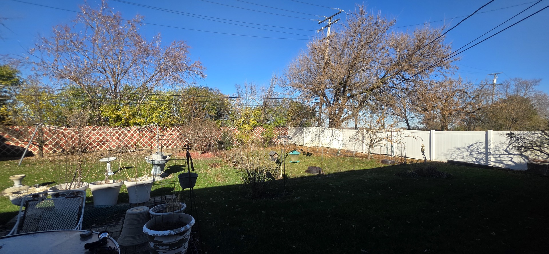 523 8th Street Chicago Heights, IL 60411 - Photo 25 of 31 a view of an outdoor space and seating area