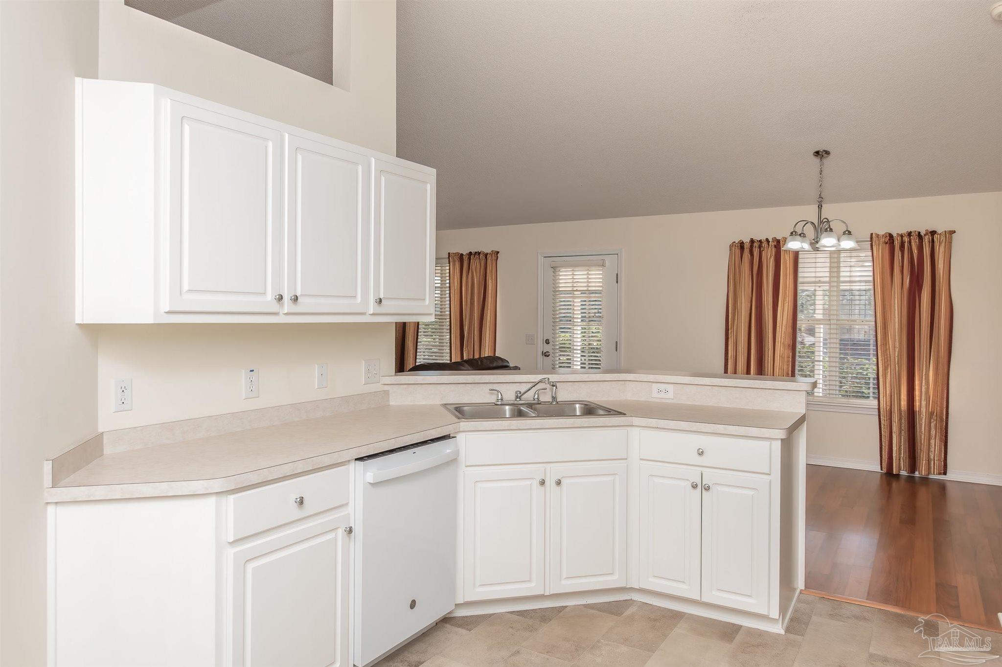 2451 Devine Farm Road Cantonment, FL 32533 - Photo 12 of 39 Gallery Image 12