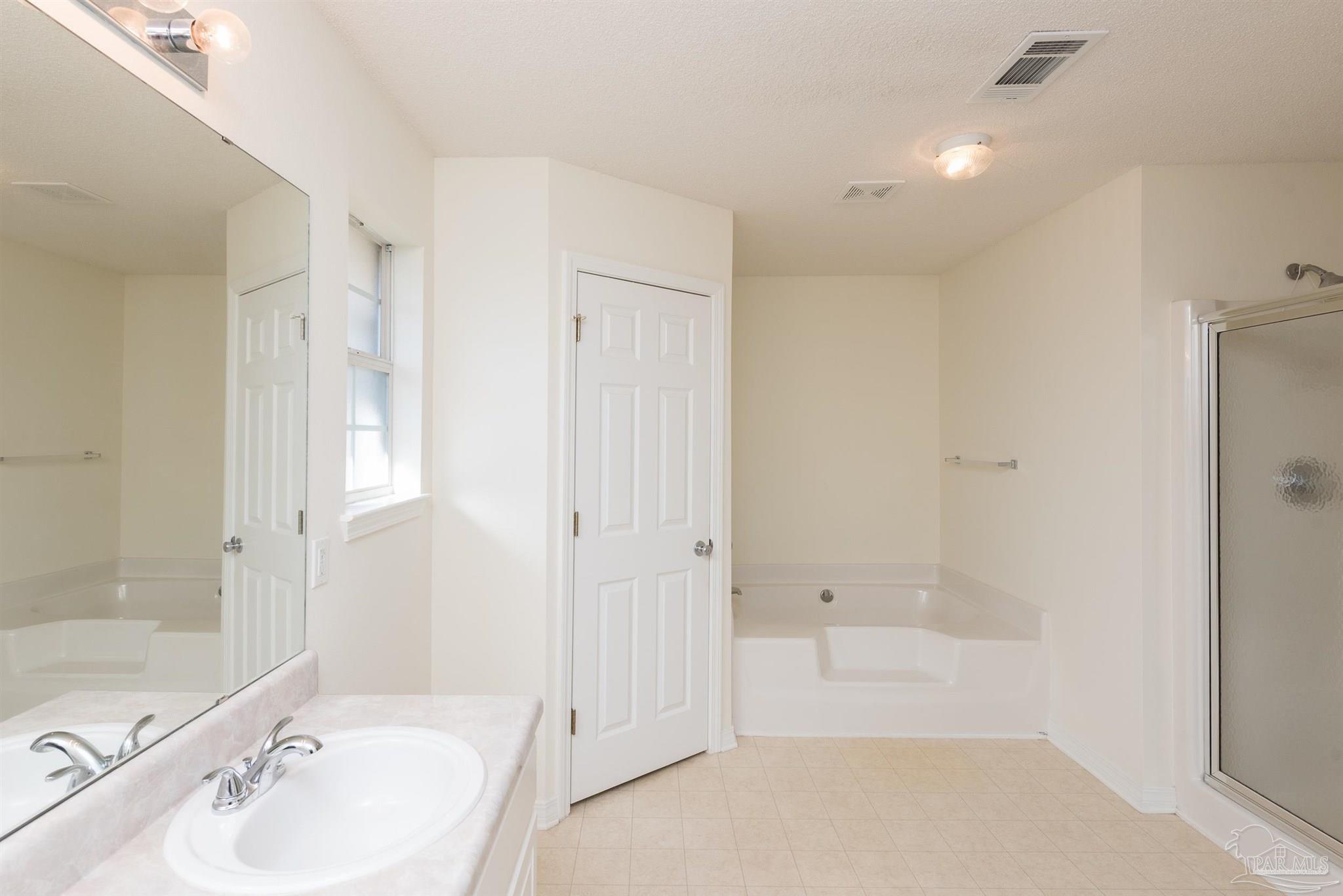 2451 Devine Farm Road Cantonment, FL 32533 - Photo 19 of 39 Gallery Image 19
