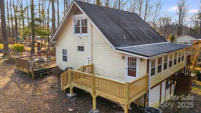 $345,000 | 59 Rollins Street, Hendersonville, NC 28792