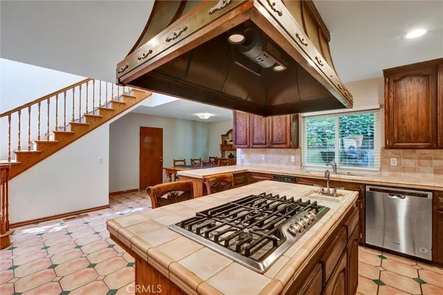 $7,000 | 14205-14205 Bronte Drive, Whittier, CA 90602