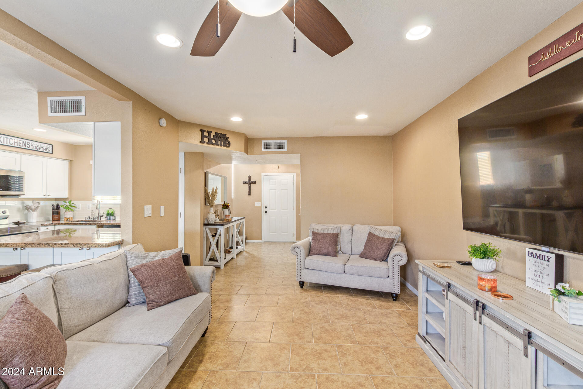 408 East Pecan Road Phoenix, AZ 85040 - Photo 14 of 40 0019-17-Pecan