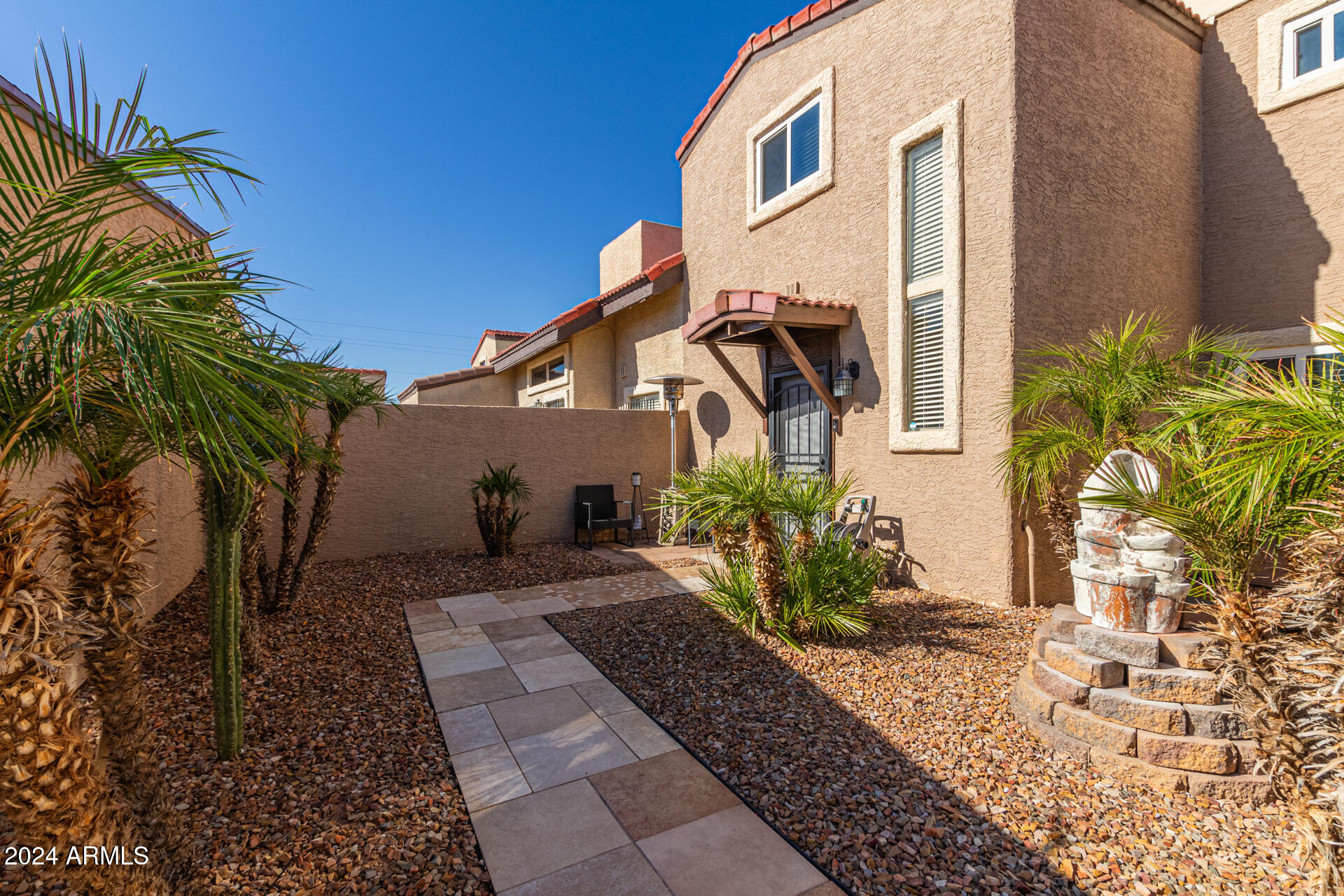 408 East Pecan Road Phoenix, AZ 85040 - Photo 2 of 40 0007-05-Pecan