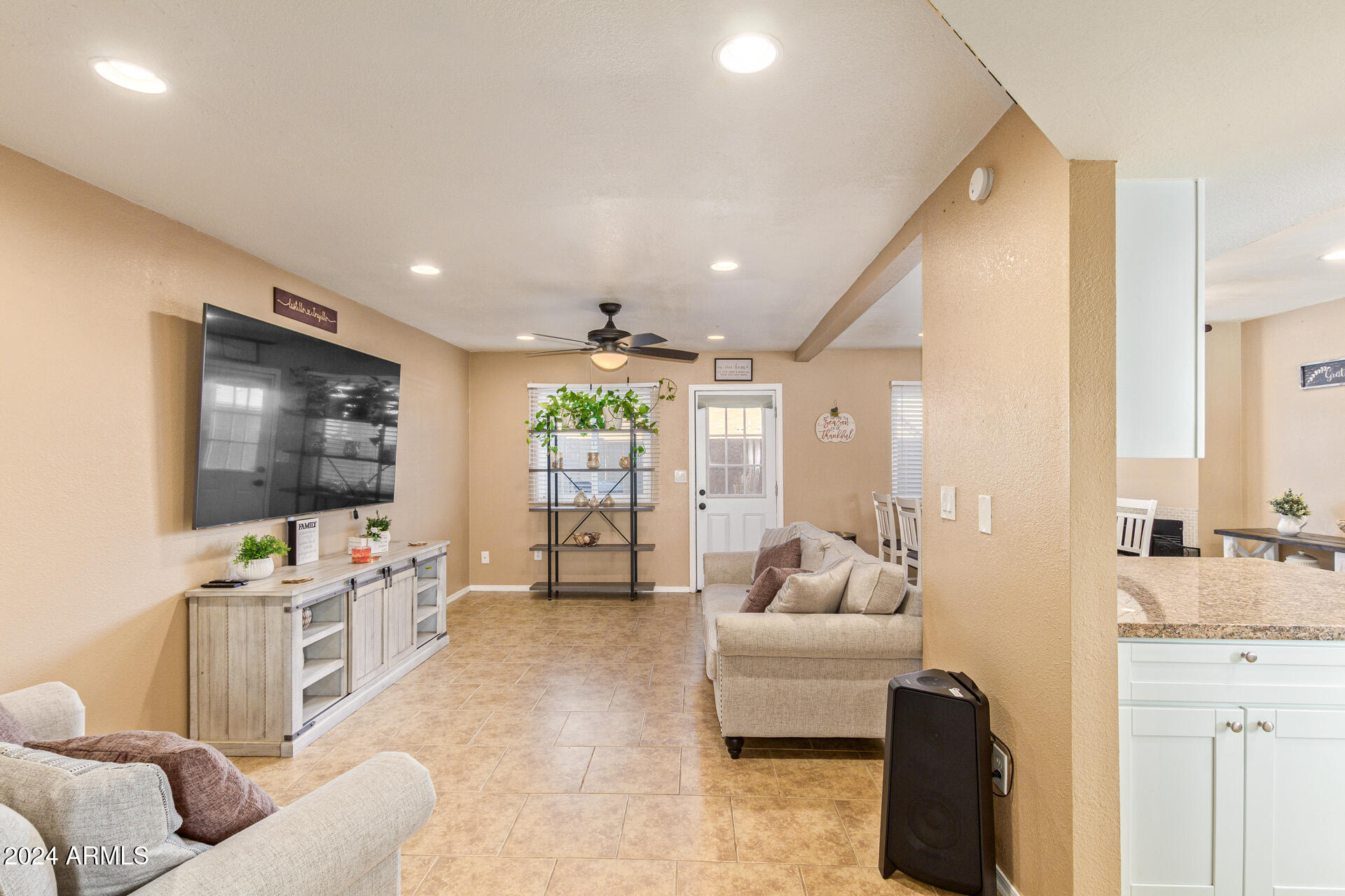 408 East Pecan Road Phoenix, AZ 85040 - Photo 10 of 40 0012-10-Pecan