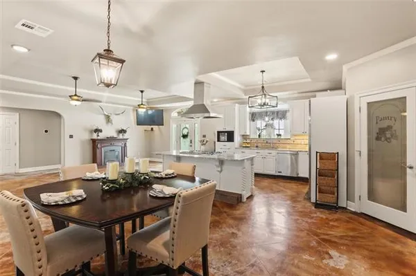 $449,000 | 102 Bayou Estates Drive, Des Allemands, LA 70030