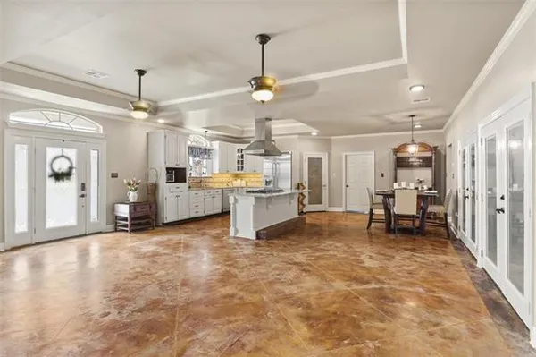 $449,000 | 102 Bayou Estates Drive, Des Allemands, LA 70030