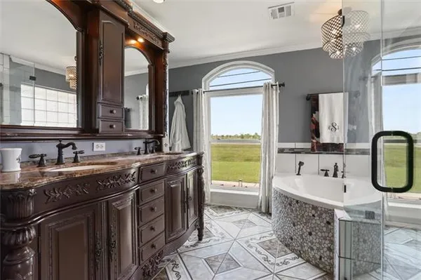 $449,000 | 102 Bayou Estates Drive, Des Allemands, LA 70030