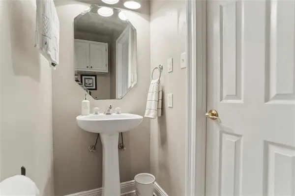 $449,000 | 102 Bayou Estates Drive, Des Allemands, LA 70030