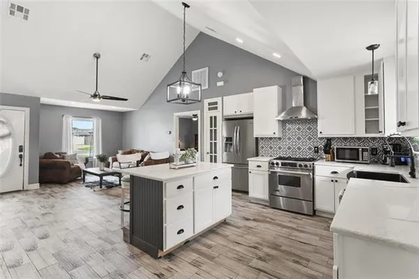 $449,000 | 102 Bayou Estates Drive, Des Allemands, LA 70030