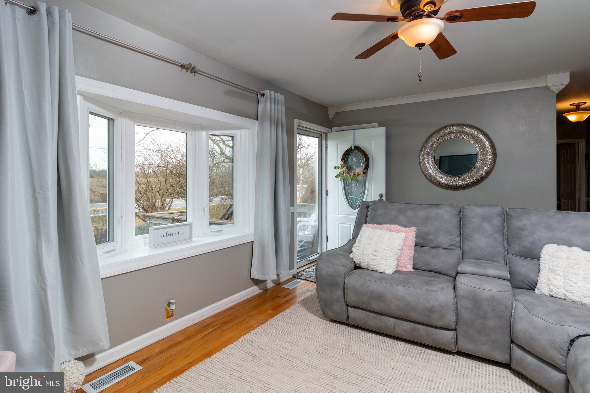 12918 Layman Road Thurmont, MD 21788 - Photo 4 of 34 Gallery Image 4