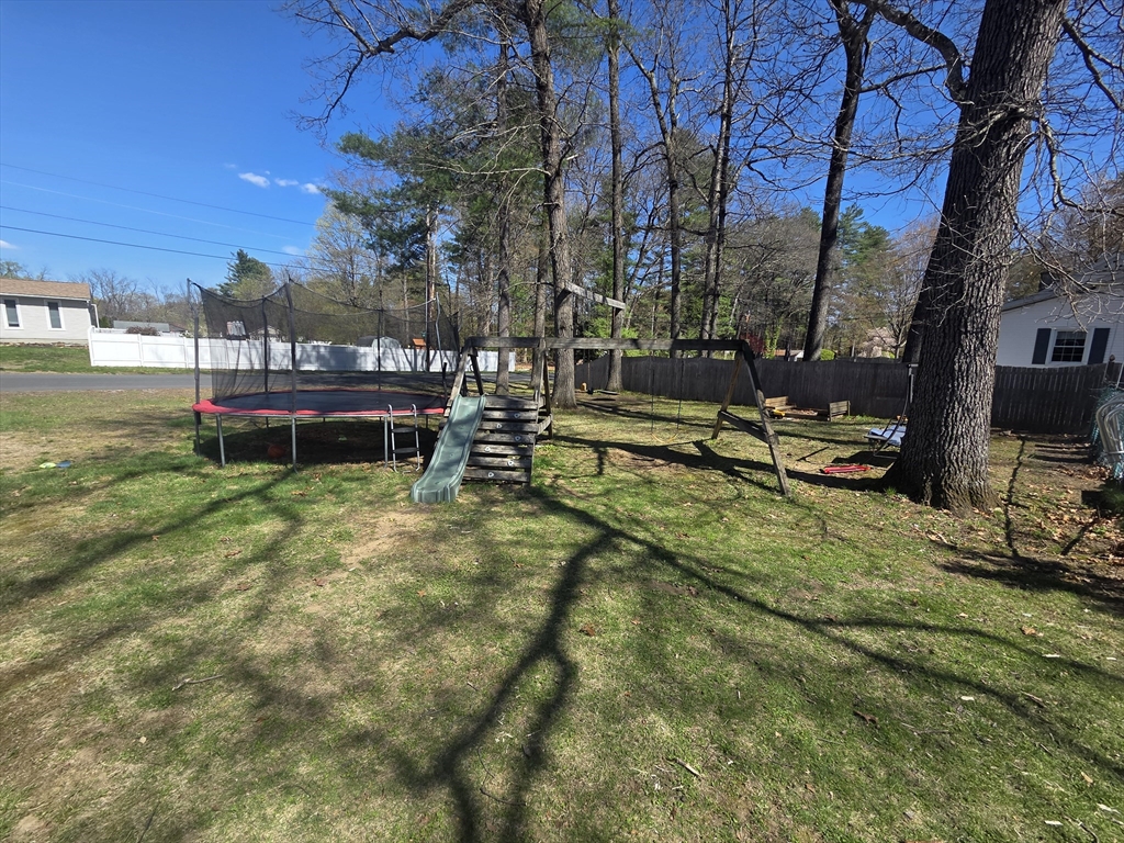 166 Pomeroy Meadow Road Southampton, MA 01073 - Photo 13 of 39 Gallery Image 13