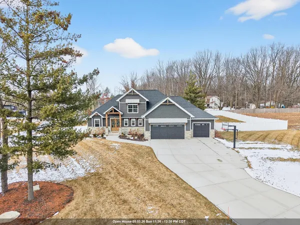 $1,099,900 | 692 Blackberry Court, Oneida, WI 54155